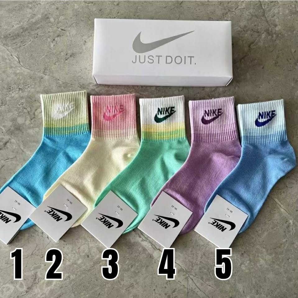 Women's Socks